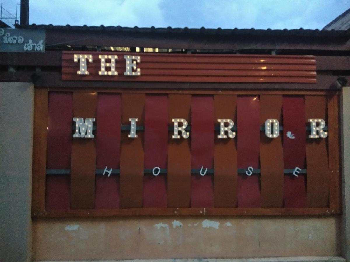 Апартаменты The Mirror House Чиангмай Экстерьер фото